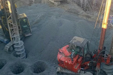 Сваи с обсадной трубой